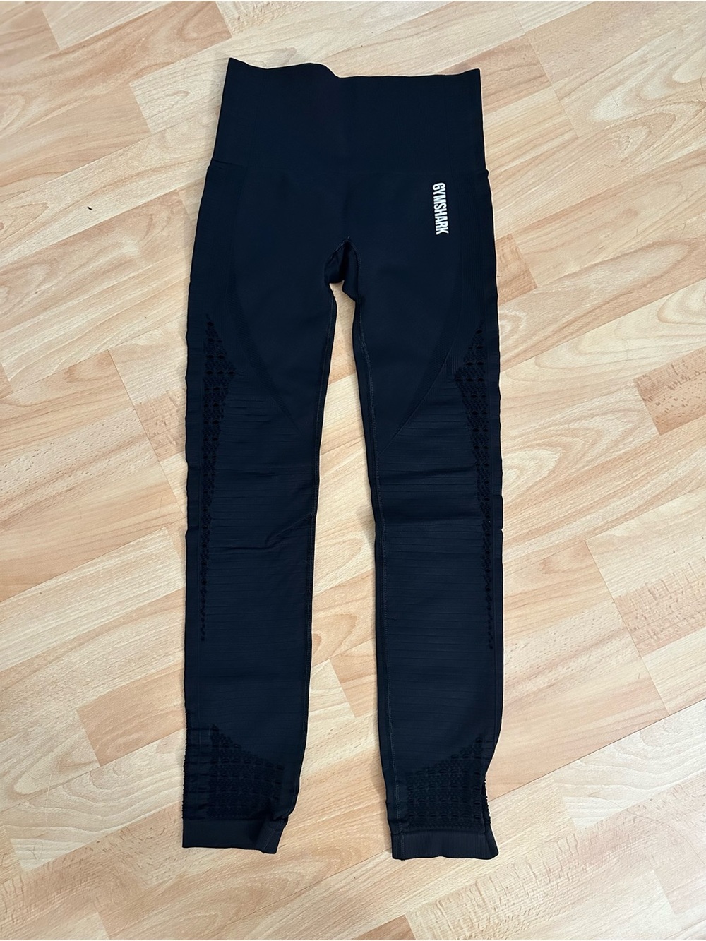 Gymshark Black Seamless High-Waist Leggings with Textured Panels